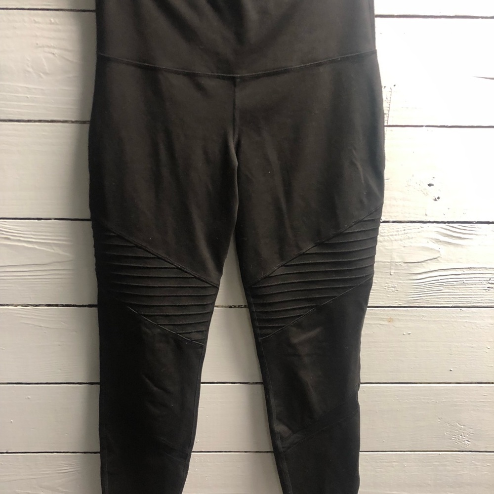 Old Navy Active Womens Go Dry Textured Leggings Black Medium